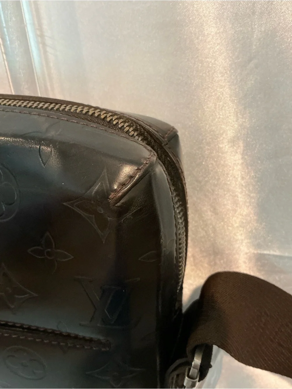 Louis Vuitton Glace Monogram Leather Messenger Bag Brown w COA Dustbag